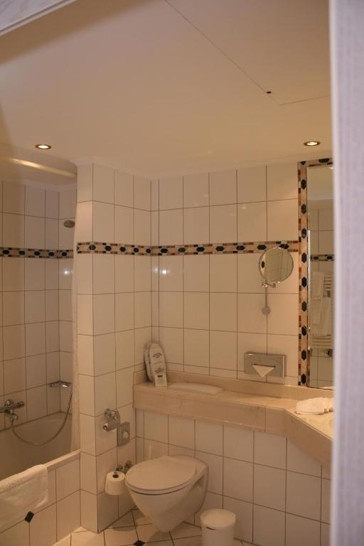 Hotel Altes Gymnasium Husum  Pokój zdjęcie