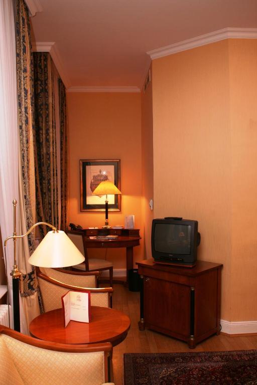 Hotel Altes Gymnasium Husum  Pokój zdjęcie