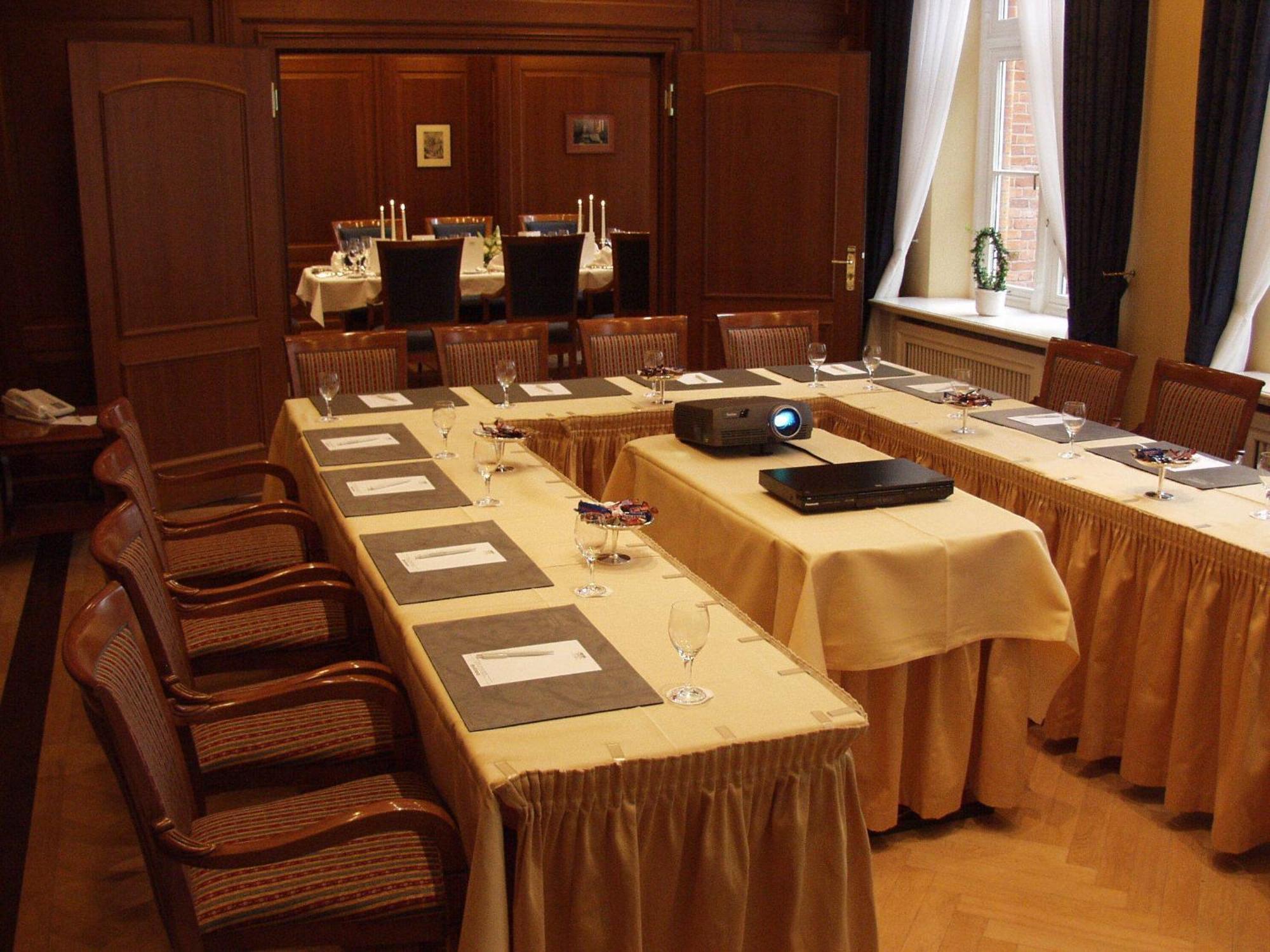 Hotel Altes Gymnasium Husum  Zewnętrze zdjęcie